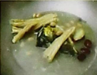 花生腐竹鱼头汤的做法