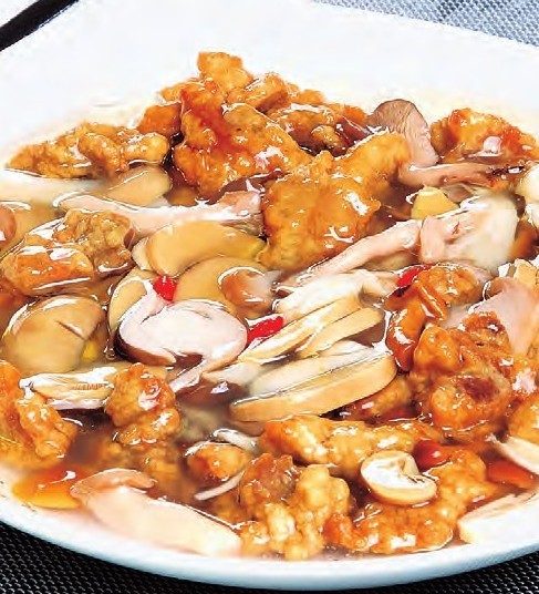 山菌烩酥肉的做法
