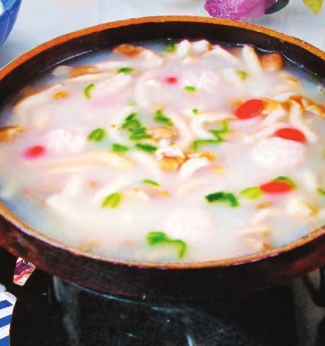 野山菌肉丸钵的做法