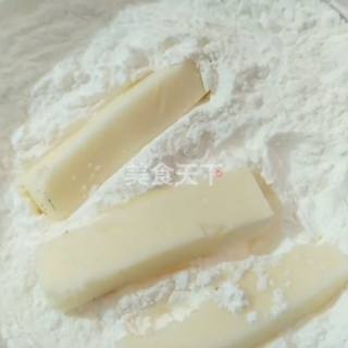 脆皮炸鲜奶的做法步骤：7