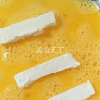 脆皮炸鲜奶的做法步骤：8
