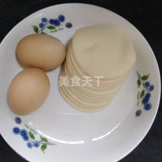 鸡蛋灌饼的做法步骤：1
